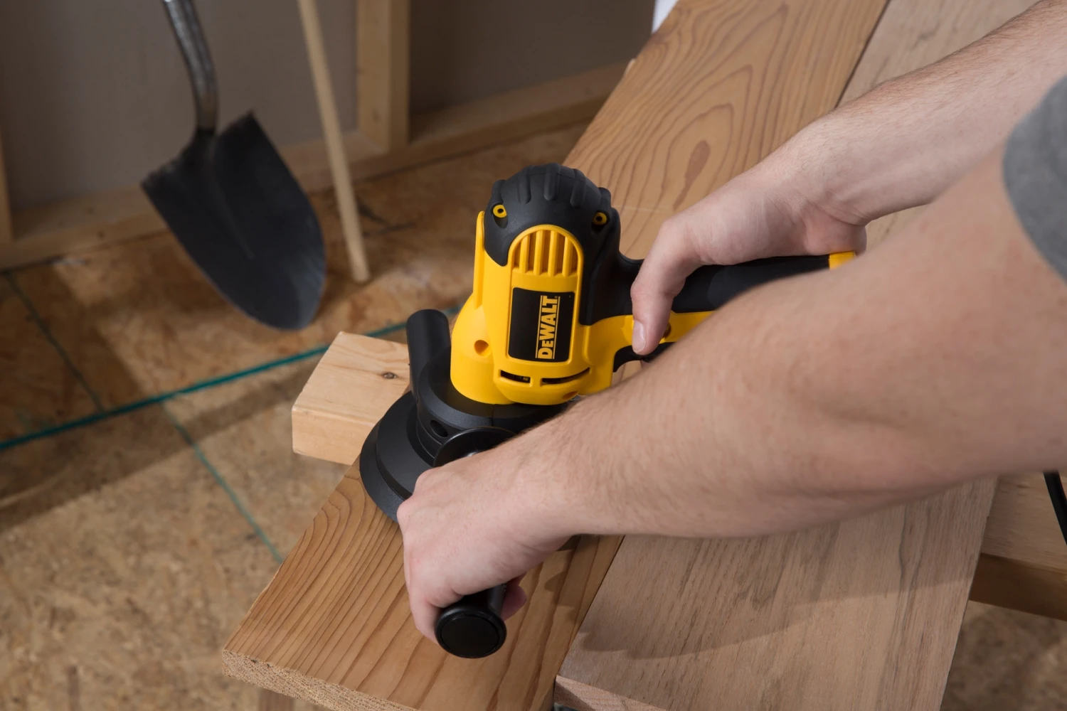 DEWALT 120-Volt 6 -Amp Variable Speed Disc Sander With Dust Management 8 DEWALT 120-Volt 6 -Amp Variable Speed Disc Sander With Dust Management -DeWALT 16723433
