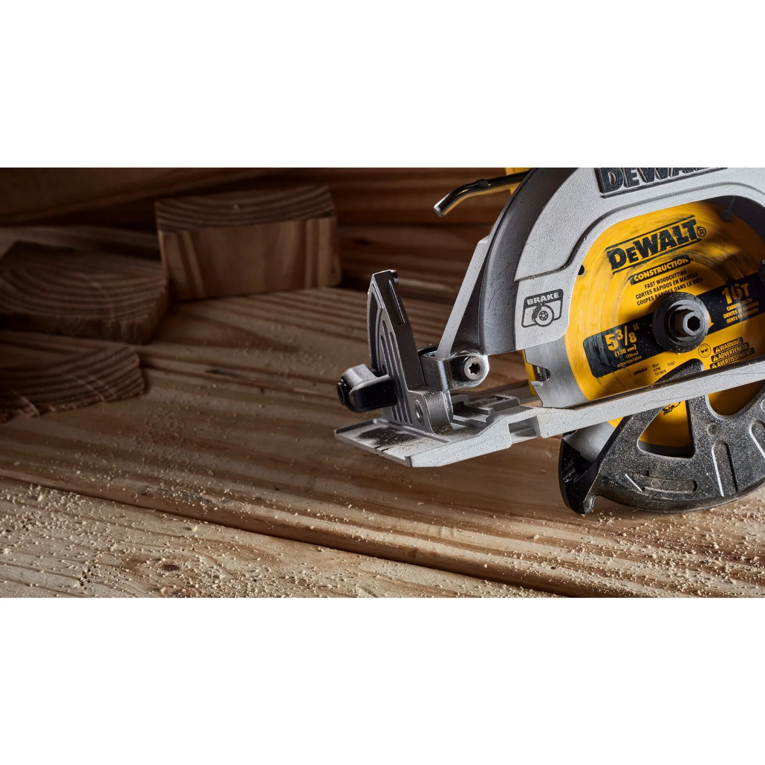 DEWALT XTREME 12-volt Max 5-3/8-in Brushless Cordless Circular Saw (Battery Not Included And Charger Not Included) 15 DEWALT XTREME 12-volt Max 5-3/8-in Brushless Cordless Circular Saw (Battery Not Included And Charger Not Included) - Image 15
