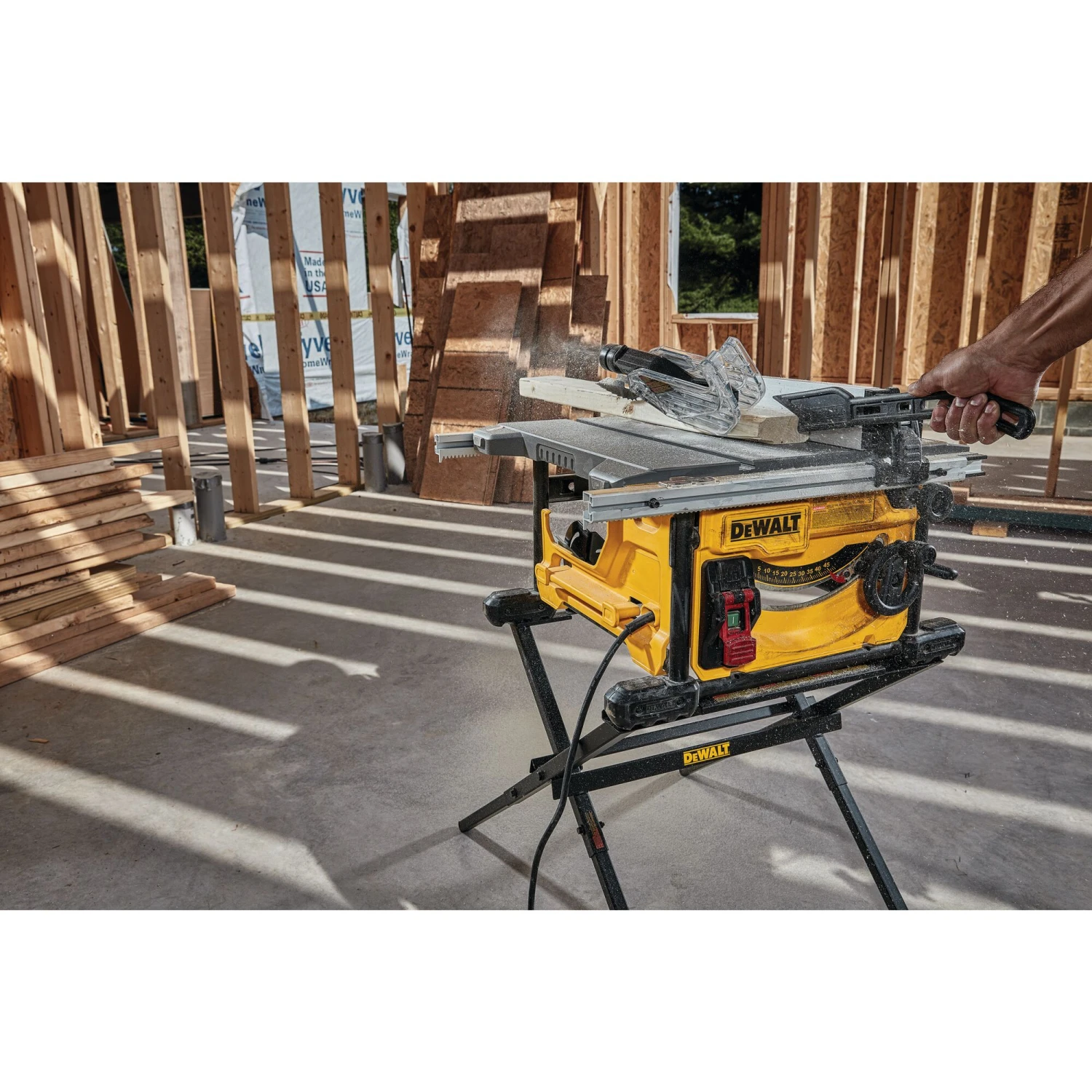 DEWALT 8.25-in 15 -Amp Portable Jobsite Table Saw With Folding Stand 18 DEWALT 8.25-in 15 -Amp Portable Jobsite Table Saw With Folding Stand - Image 18